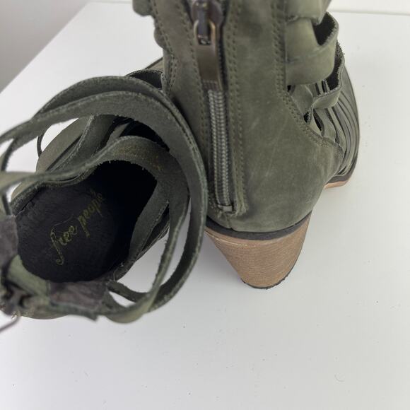Free People Hybrid Gray Green Leather Strappy Ankle Boots Wood Heel 38 7.5/8 - Picture 8 of 8